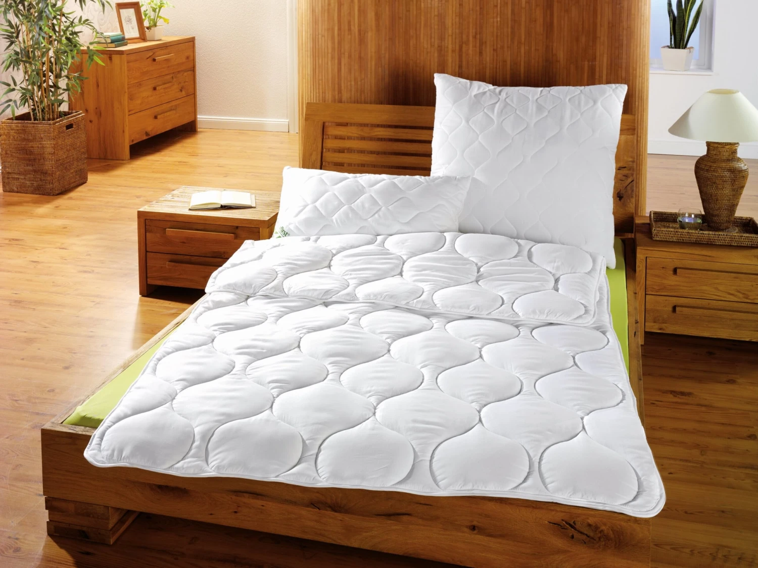 Microfaser Bettdecke Steppdecke WELLNESS COMFORT In Farbe Weiß 2 Microfaser Bettdecke Steppdecke WELLNESS COMFORT In Farbe Weiß – Bild 2