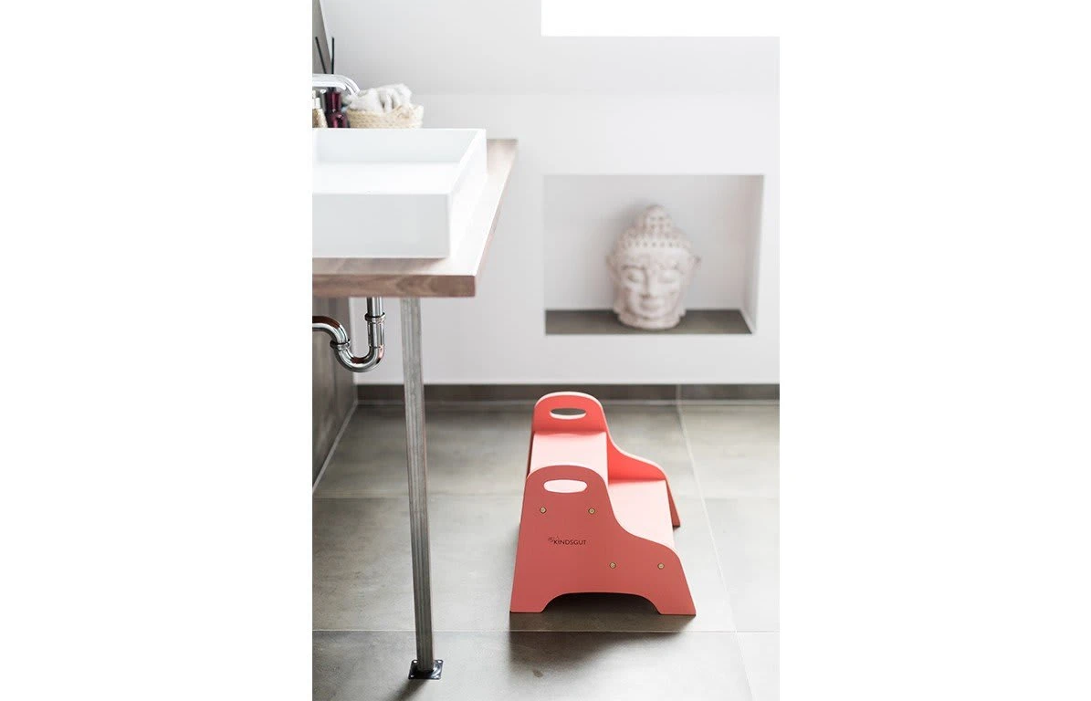 Holztritt In Altrosa 2 Holztritt In Altrosa – Bild 2