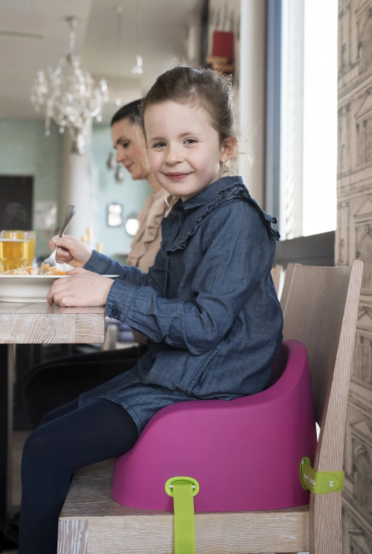 Junior Booster In Fuchsia 2 Junior Booster In Fuchsia – Bild 2