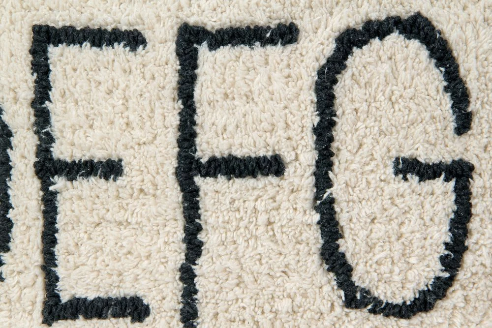 Lorena Canals Puff "ABC" In Natural/Schwarz - 70x70 Cm 5 Lorena Canals Puff "ABC" In Natural/Schwarz - 70x70 Cm – Bild 5