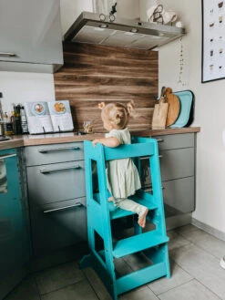 TiSsi® Entdeckerturm / Lernturm FELIX Mitwachsend Petrol -Kindermöbel tissi tissi r entdeckerturm lernturm felix mitwachsend petrol 5